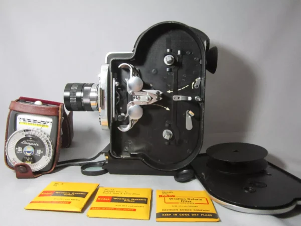 Bolex H16 Reflex 16mm Movie Camera (No 166053) + 12.5mm C-Mount Lens - Image 11