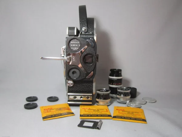 Bolex Reflex 16mm Movie Camera (No 182461) + Kern 16mm, 25mm, 75mm - Image 15