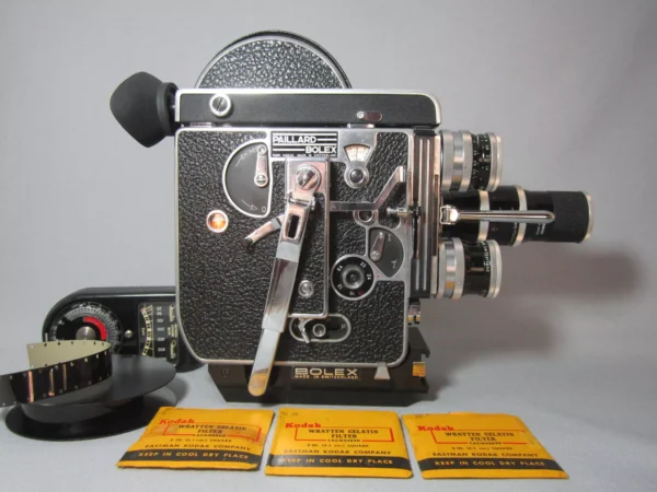 Bolex Reflex 16mm Movie Camera (No 182461) + Kern 16mm, 25mm, 75mm - Image 3