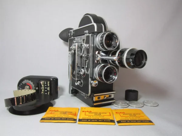 Bolex Reflex 16mm Movie Camera (No 182461) + Kern 16mm, 25mm, 75mm - Image 7