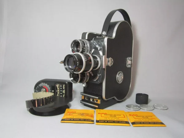 Bolex Reflex 16mm Movie Camera (No 182461) + Kern 16mm, 25mm, 75mm - Image 10