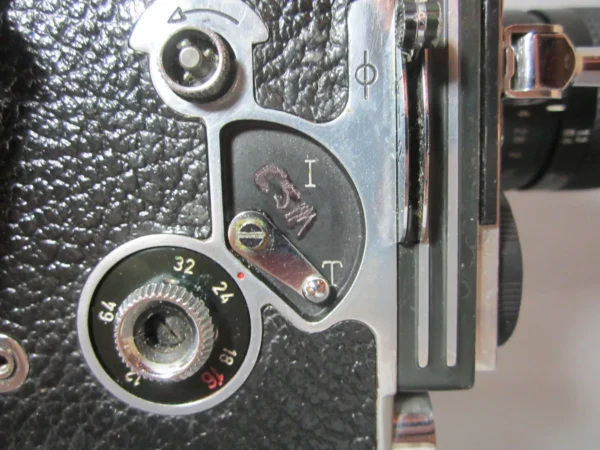 Bolex Reflex 16mm Movie Camera (No 174233) + 12.5mm C-Mount Lens - Image 14