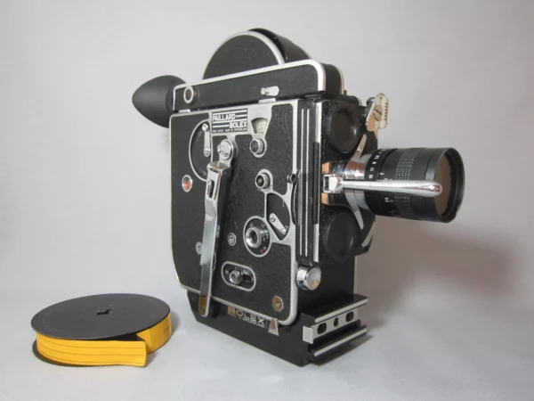 Bolex Reflex 16mm Movie Camera (No 186615) + 12.5mm C-Mount Lens (Copy) - Image 3