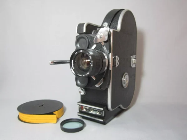 Bolex Reflex 16mm Movie Camera (No 186615) + 12.5mm C-Mount Lens (Copy) - Image 6