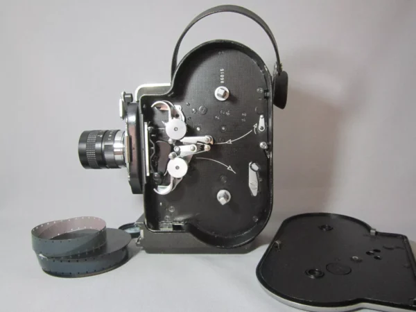 Bolex Rex Reflex 16mm Movie Camera (No 86015) - Image 8