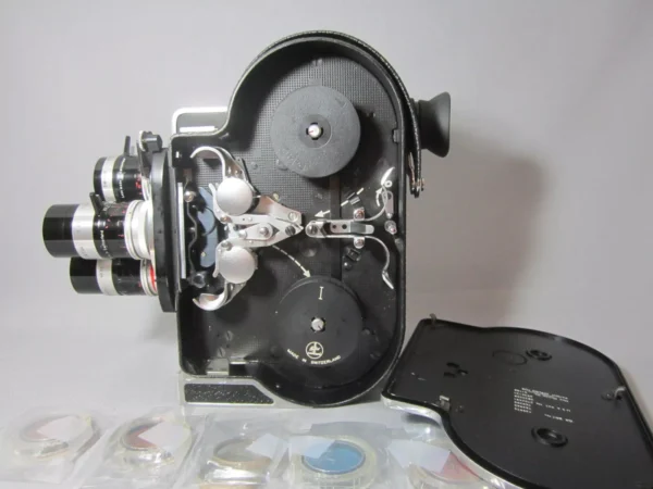 Bolex Rex-3 H8 Reflex 8mm Movie Camera (No 211707) + Preset Lenses - Image 11