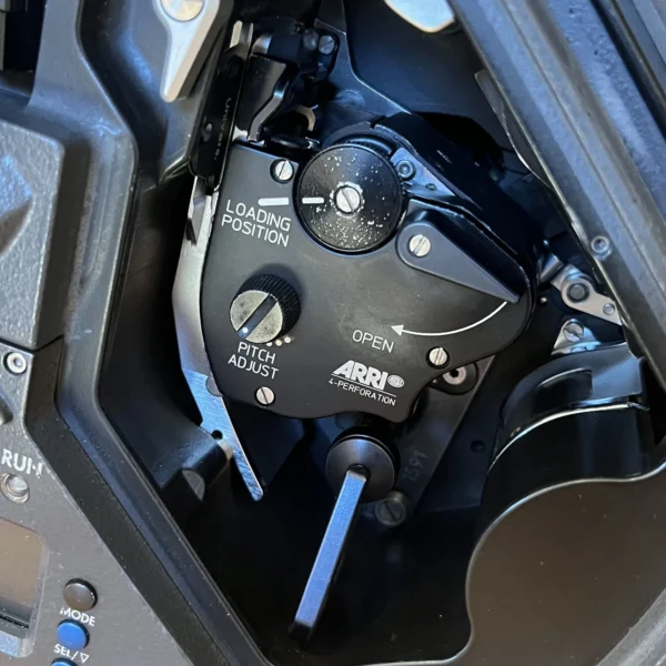 Arriflex Arri 435ES Super-35 Movie Camera - Anamorphic Viewer 4-Perf PL-Mount - Image 14