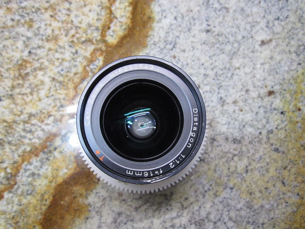Super-16 Zeiss Distagon Superspeed 1.2 / 16mm PL-Mount Lenses - Image 10