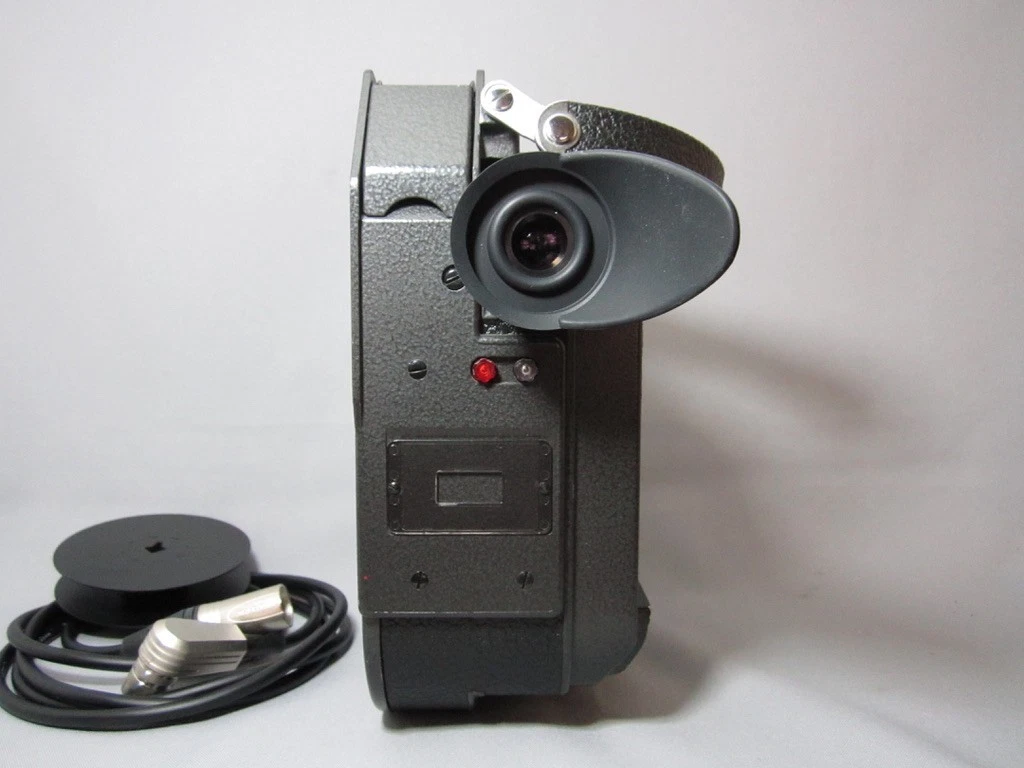 Bolex EL 16mm Movie Camera (No 310091) with B-Mount C-Mount Adapter - Image 11