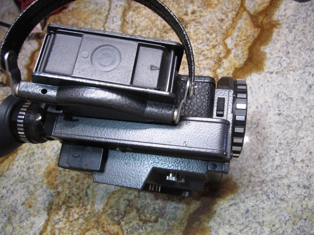 Bolex EL 16mm Movie Camera (No 310091) with B-Mount C-Mount Adapter - Image 12